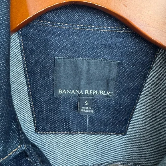 Banana Republic men’s  Denim Jacket - Dark Blue - Picture 2 of 3